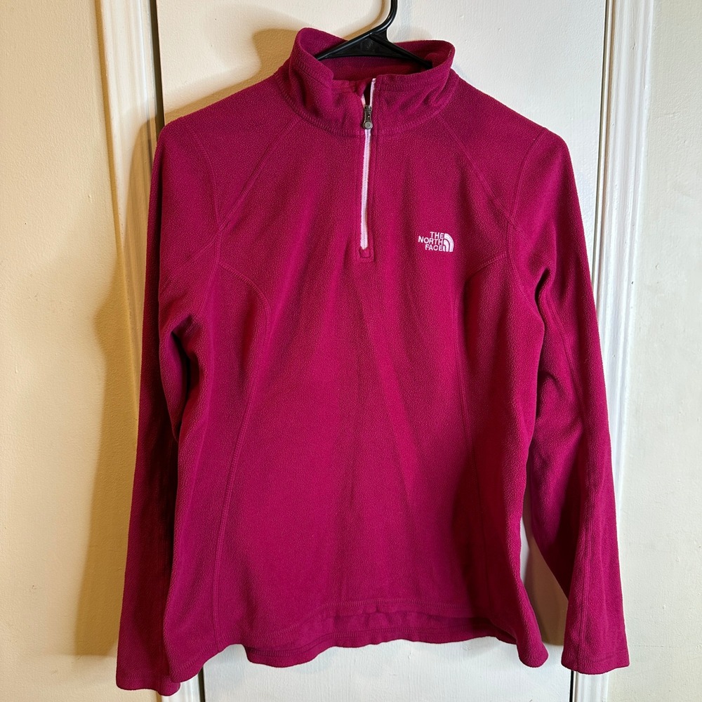 The North Face Womens Polartec Classic Quarter Zip Fleece Pullover Magenta M